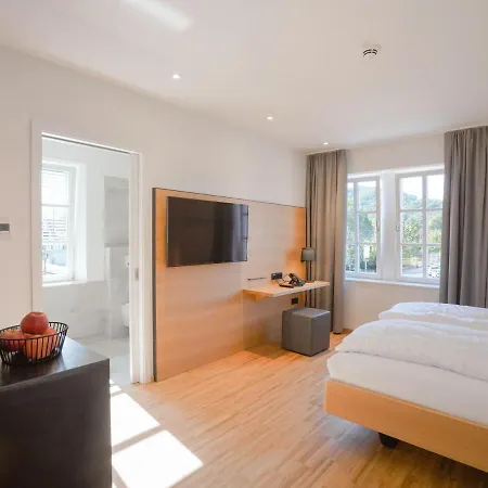 Bahnhof 호텔 오버키르히