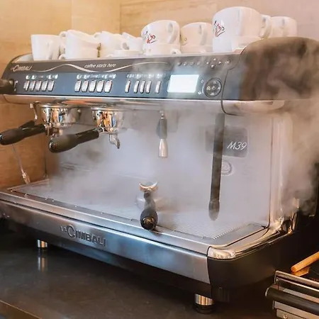 Bahnhof 오버키르히